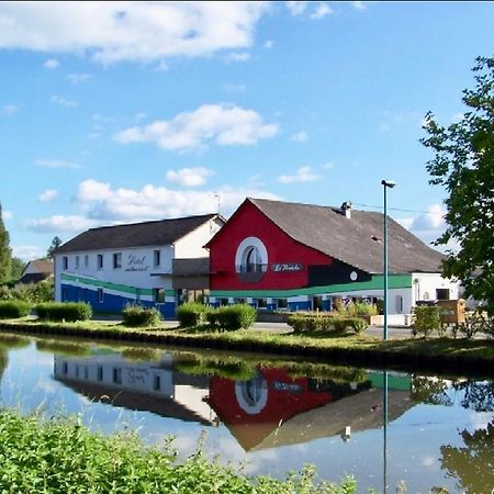 Auberge La Peniche Pierrefitte-sur-Loire Εξωτερικό φωτογραφία